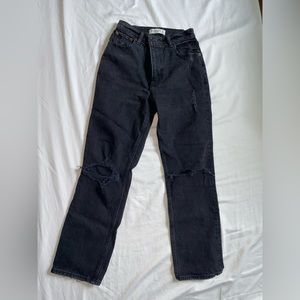 Abercrombie & Fitch 90’s Ultra High Rise Jeans. Black. Size (25) (0) SHORT